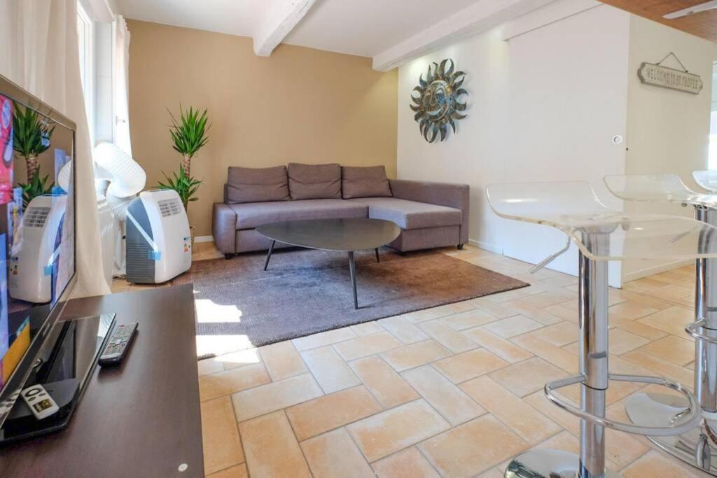Appartement Centre Ville St Maxime, Plage A Pied Sainte-Maxime Zewnętrze zdjęcie
